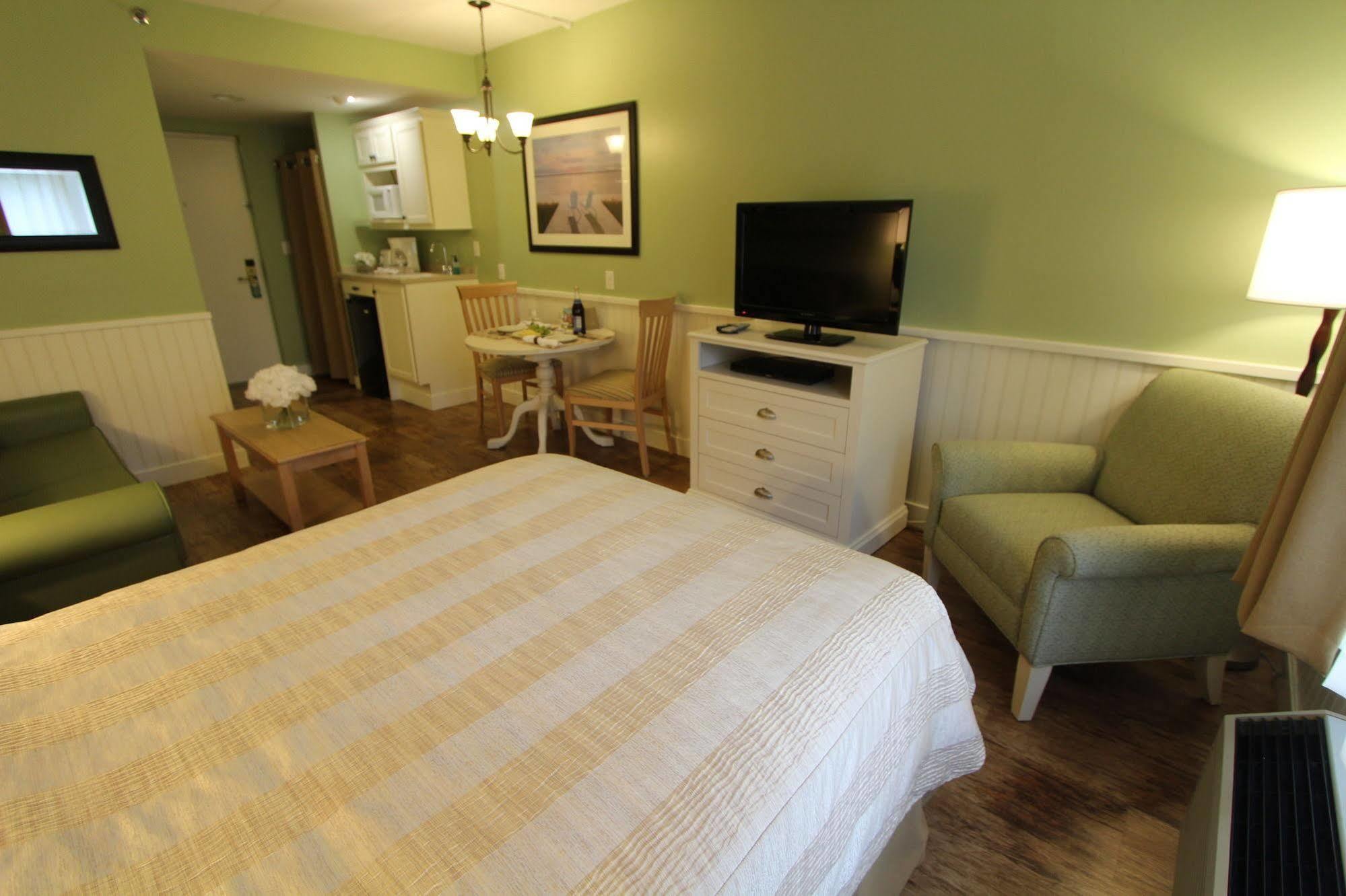 Holly Tree Resort Уэст-Ярмут Экстерьер фото
