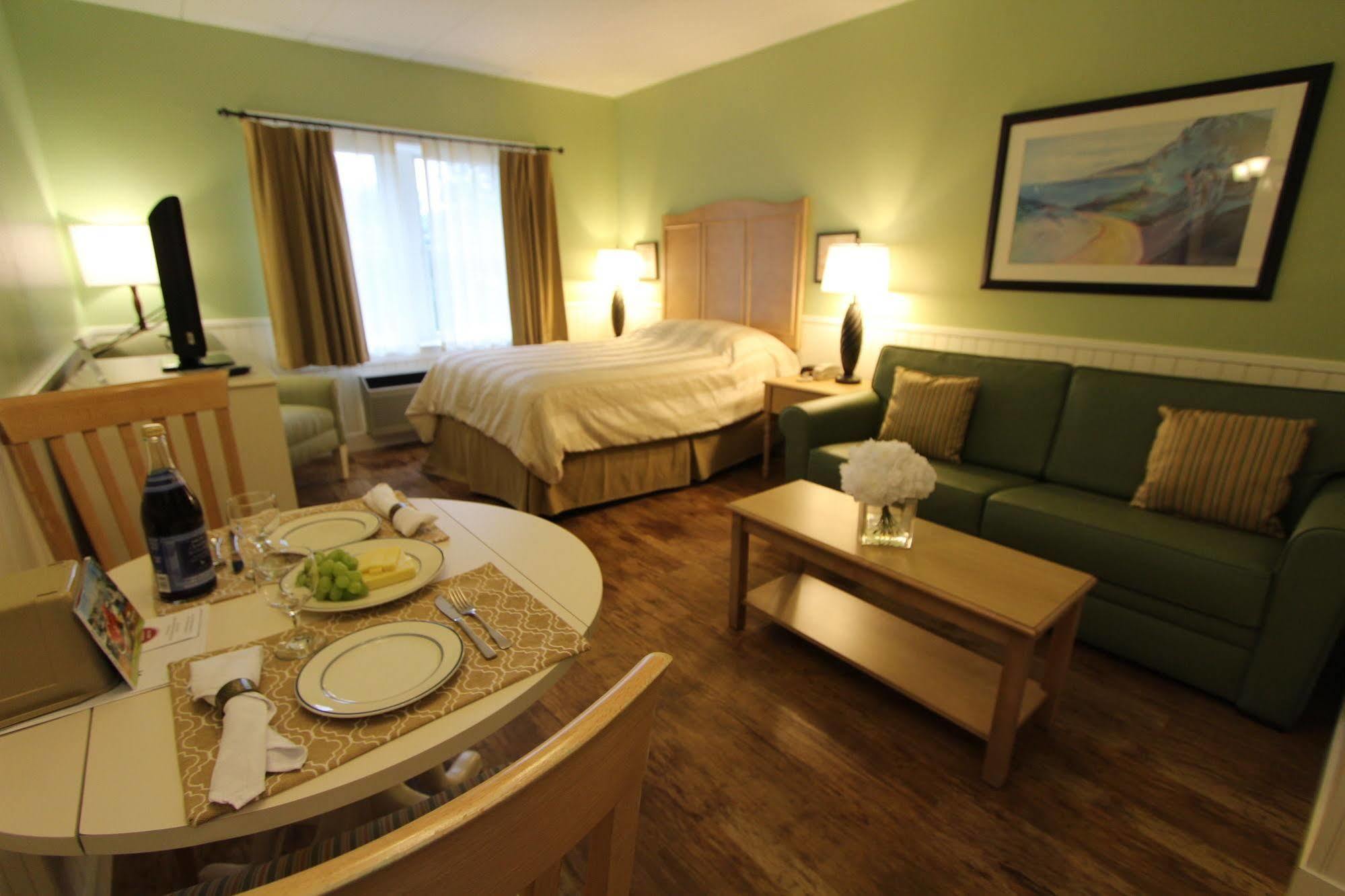 Holly Tree Resort Уэст-Ярмут Экстерьер фото
