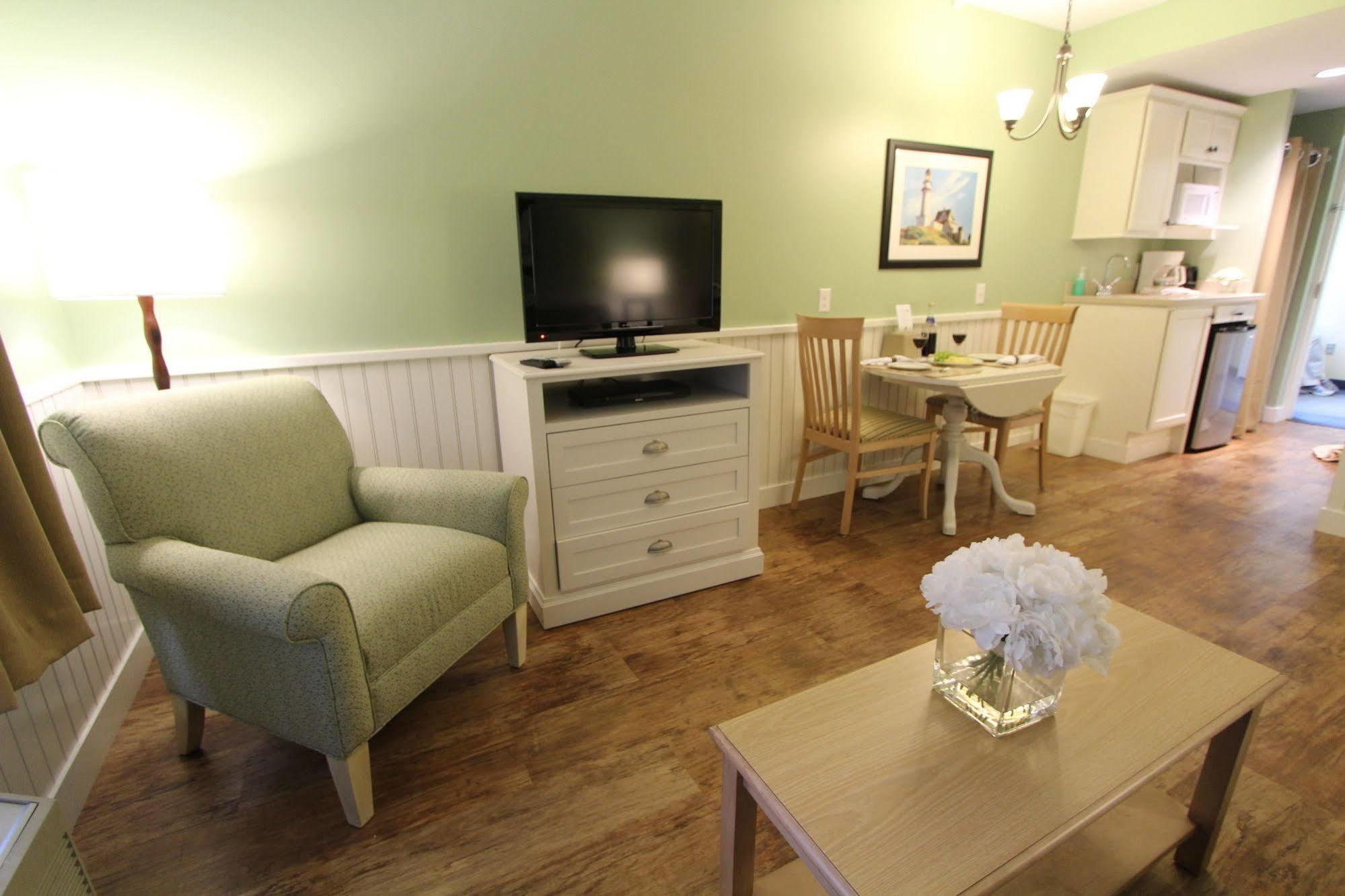 Holly Tree Resort Уэст-Ярмут Экстерьер фото